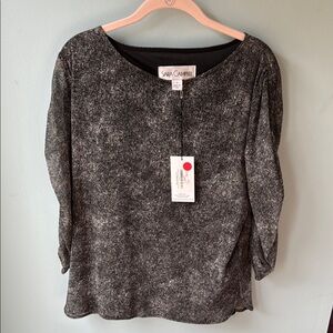 Sara Campbell Gray and Black 3/4 Sleeve Blouse